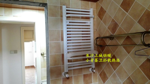 长沙市天心区上城供暖设备经营部,长沙家居地板采暖销售,长沙暖气片采暖备销售.中央热水循环系统设备安装